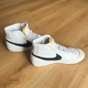 Nike Blazer Mid 77 Vintage, Men's Size 9